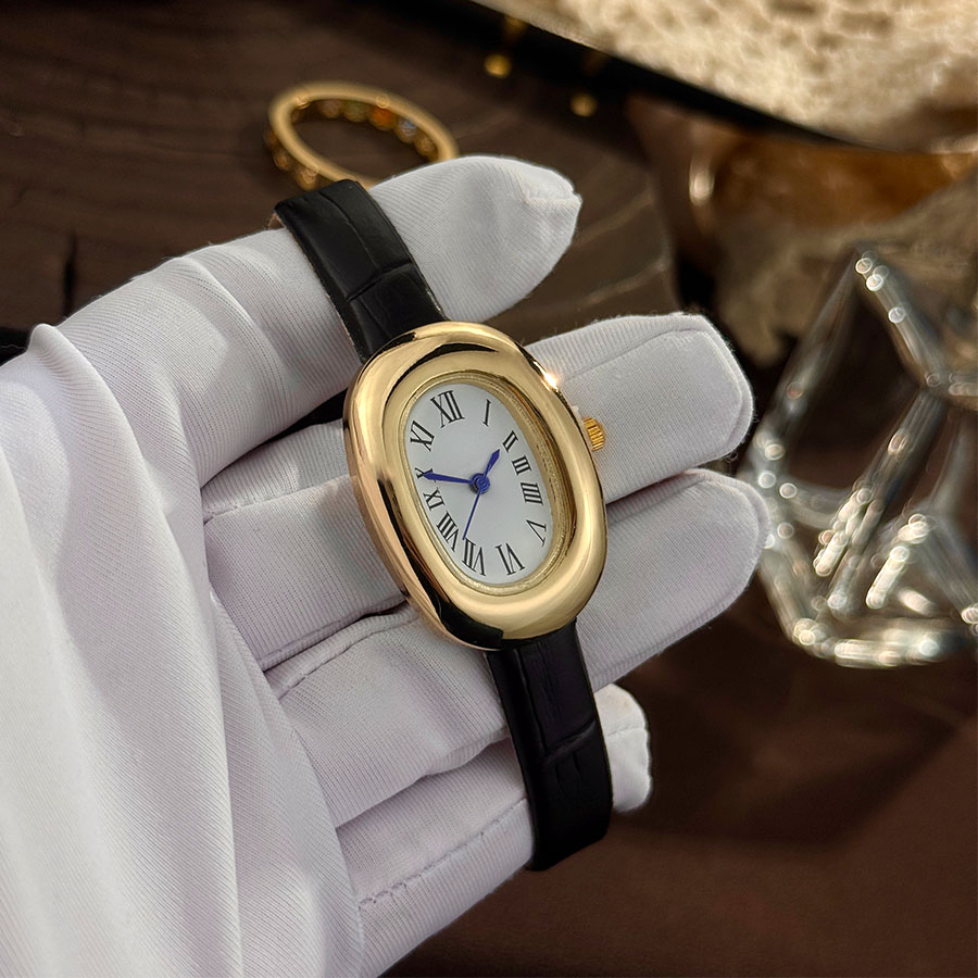 Luxury Watch Vintage - Neue ovale Badewannen-Quarzuhr mit eiförmigem Gürtel