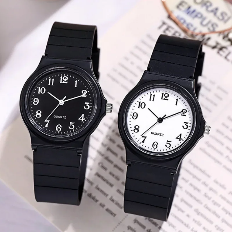 Lux Watch - Einfache Marke Quarzuhr für Frauen Student